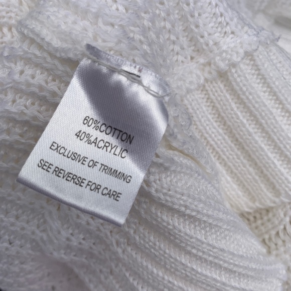 MADE FOR ME TO LOOK AMAZING White Crop Sweater XL - Picture 9 of 10